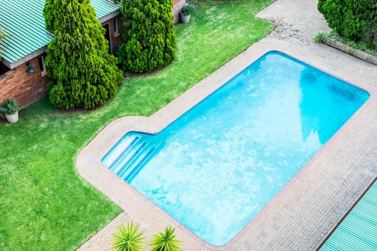 Elgro Hotel Potchefstroom Ngoại thất bức ảnh