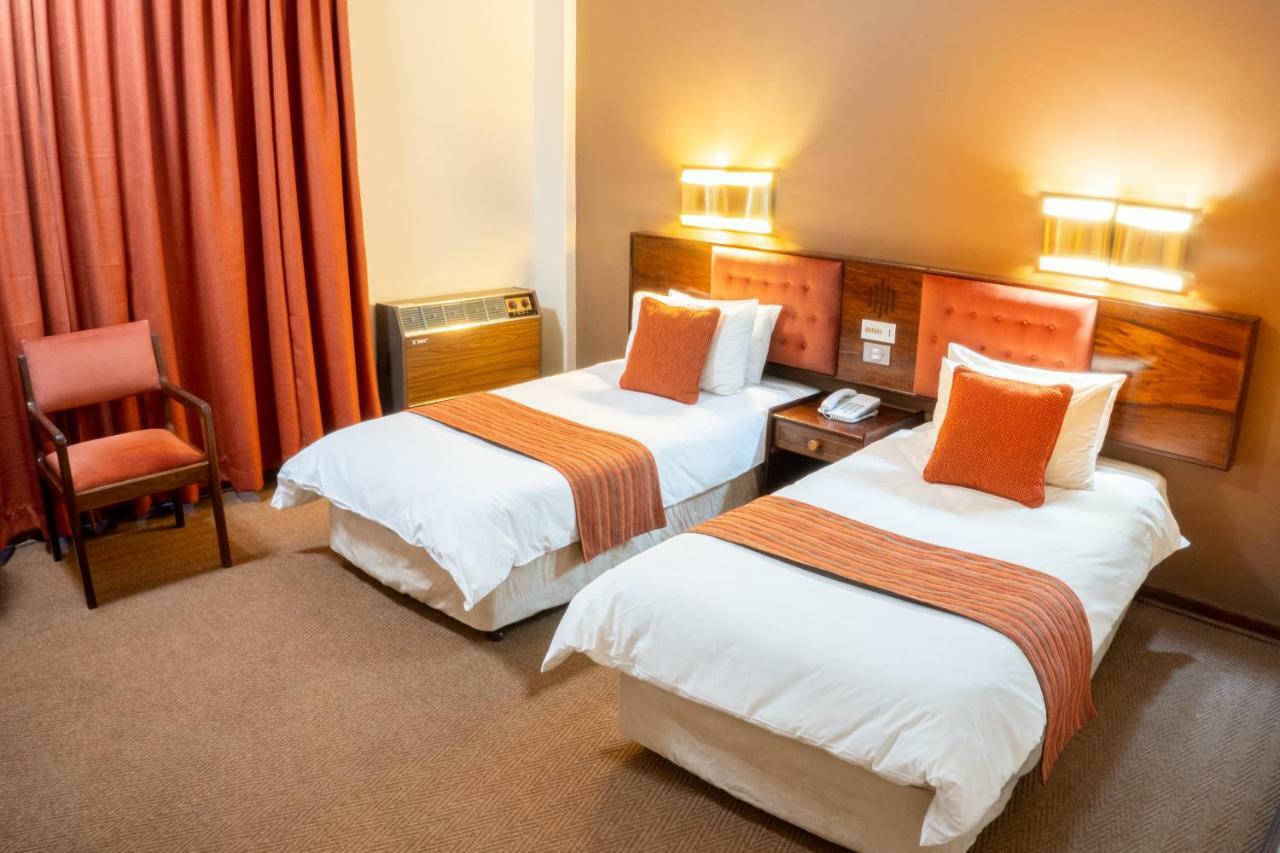 Elgro Hotel Potchefstroom Ngoại thất bức ảnh